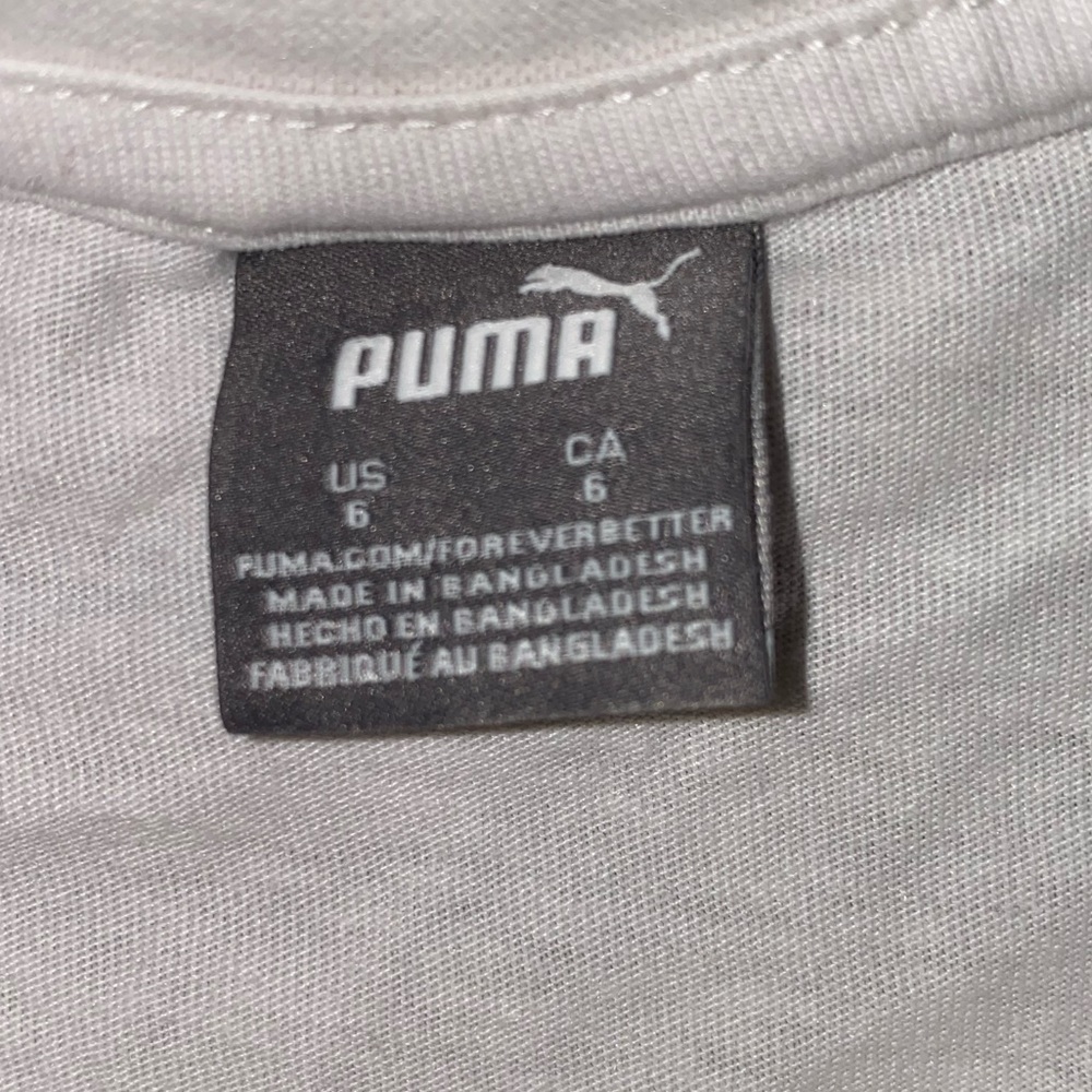 ⚡ Cool & Classic Puma Graphic Tee - Size 6 ⚡ - Picture 4 of 5